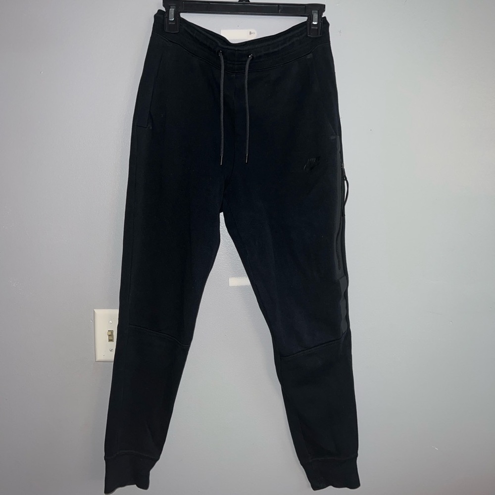 nike black joggers